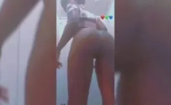 Naija lady nude recording her sweet pussy