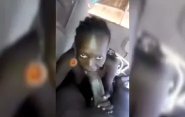 Zimbabwe Girl gives outstanding Blowjob